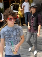 Jonas Brothers : jonas_brothers_1196302082.jpg