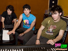 Jonas Brothers : jonas_brothers_1203155944.jpg