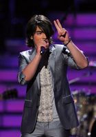 Jonas Brothers : jonas_brothers_1211473613.jpg