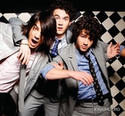 Jonas Brothers : jonas_brothers_1214473814.jpg