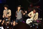 Jonas Brothers : jonas_brothers_1214496864.jpg