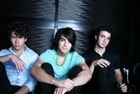 Jonas Brothers : jonas_brothers_1215341964.jpg