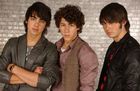 Jonas Brothers : jonas_brothers_1218339318.jpg