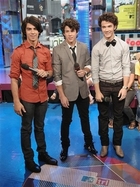 Jonas Brothers : jonas_brothers_1218742793.jpg