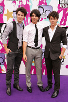 Jonas Brothers : jonas_brothers_1221763078.jpg