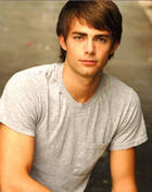 Jonathan Bennett : TI4U_u1140976576.jpg