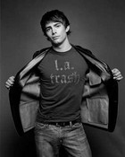 Jonathan Bennett : TI4U_u1141316574.jpg