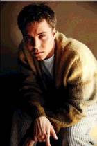 Jonathan Brandis : 2001Leaning.jpg