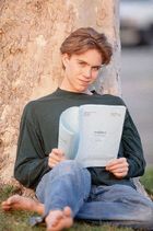 Jonathan Brandis : Reading.jpg