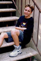 Jonathan Brandis : brand197.jpg