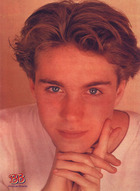 Jonathan Brandis : jbbb29.jpg