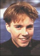 Jonathan Brandis : jbsq034.jpg