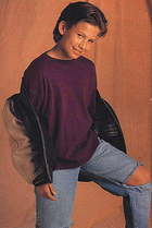 Jonathan Taylor Thomas : jeans.jpg