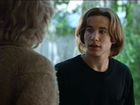 Jonathan Taylor Thomas : jttwalking10.jpg