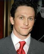 Jonathan Tucker : TI4U_u1141836512.jpg