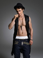 Jonathan Tucker : jonathan_tucker_1204678039.jpg