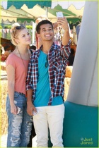 Jordan Fisher : TI4U1414428545.jpg