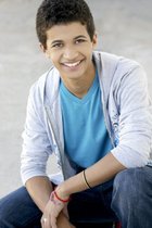 Jordan Fisher : jordan-fisher-1387024403.jpg