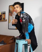 Jordan Fisher : jordan-fisher-1645902131.jpg