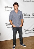 Josh Bowman : josh-bowman-1329268541.jpg