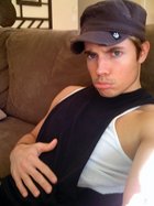 Josh Henderson : josh-henderson-1322720522.jpg