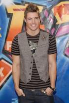 Josh Henderson : josh-henderson-1332261722.jpg