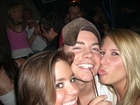 Josh Henderson : josh-henderson-1335820881.jpg