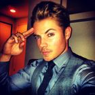 Josh Henderson : josh-henderson-1335842351.jpg