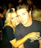 Josh Henderson : josh-henderson-1335847955.jpg