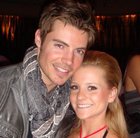 Josh Henderson : josh-henderson-1335848483.jpg