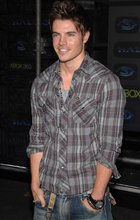 Josh Henderson : josh-henderson-1335851096.jpg