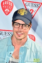 Josh Henderson : josh-henderson-1439137870.jpg