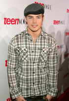 Josh Henderson : josh_henderson_1178901219.jpg