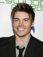 Josh Henderson : josh_henderson_1297398903.jpg