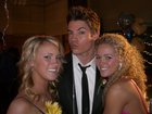 Josh Henderson : josh_henderson_1307609469.jpg