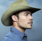 Josh Henderson : josh_henderson_1310660333.jpg