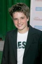 Josh Hutcherson : TI4U_u1138603850.jpg