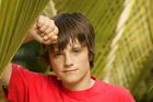 Josh Hutcherson : TI4U_u1153354267.jpg