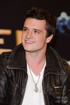 Josh Hutcherson : josh-hutcherson-1331498901.jpg