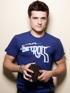 Josh Hutcherson : josh-hutcherson-1366452376.jpg