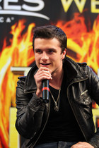 Josh Hutcherson : josh-hutcherson-1377995291.jpg