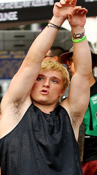 Josh Hutcherson : josh-hutcherson-1387738459.jpg