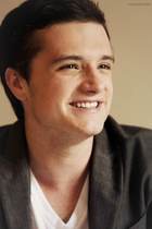 Josh Hutcherson : josh-hutcherson-1400438563.jpg