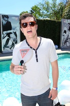 Josh Hutcherson : josh-hutcherson-1500177806.jpg