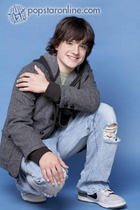 Josh Hutcherson : josh_hutcherson_1171036049.jpg