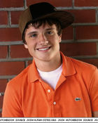 Josh Hutcherson : josh_hutcherson_1222752114.jpg