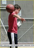 Josh Hutcherson : josh_hutcherson_1250434980.jpg