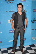 Josh Hutcherson : josh_hutcherson_1303329938.jpg