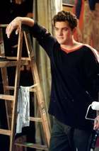 Joshua Jackson : TI4U_u1145914770.jpg