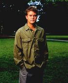 Joshua Jackson : TI4U_u1149377378.jpg